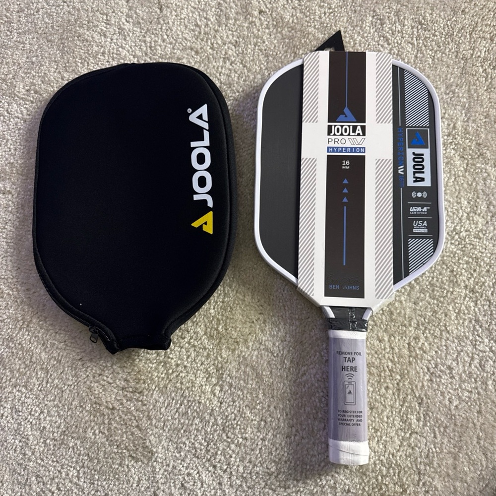 Joola Pro Pickleball Paddle with Case